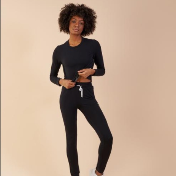 Gymshark Sweaters - Gymshark Solace Sweater Black S